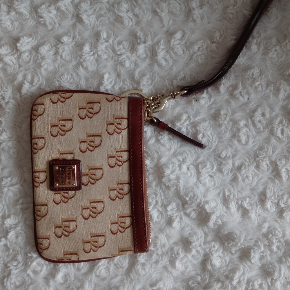 Dooney and Bourke wristlet
